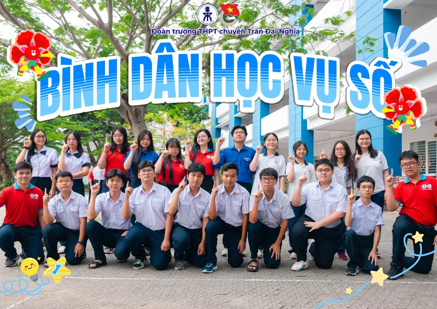 Đội hình “Bình Dân Học Vụ Số” Trường THPT chuyên Trần Đại Nghĩa
